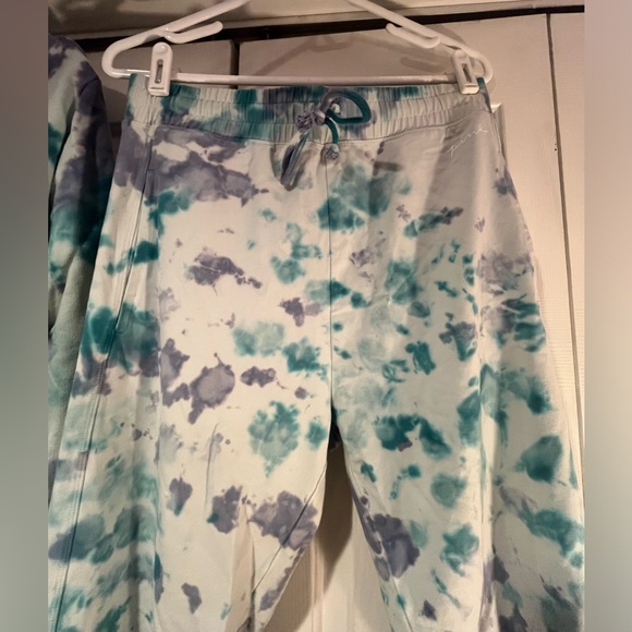 Victorias Secret PINK sweatshirt and matching ultimate leggings size large - Picture 3 of 8